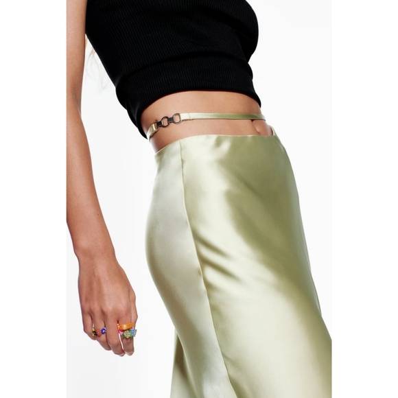 Zara satin finish midi skirt - Picture 3 of 17